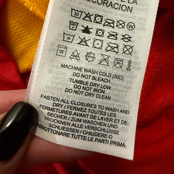 Kansas City Chiefs Nike DRI-FIT Hooded Sweatshirt - Picture 8 of 8